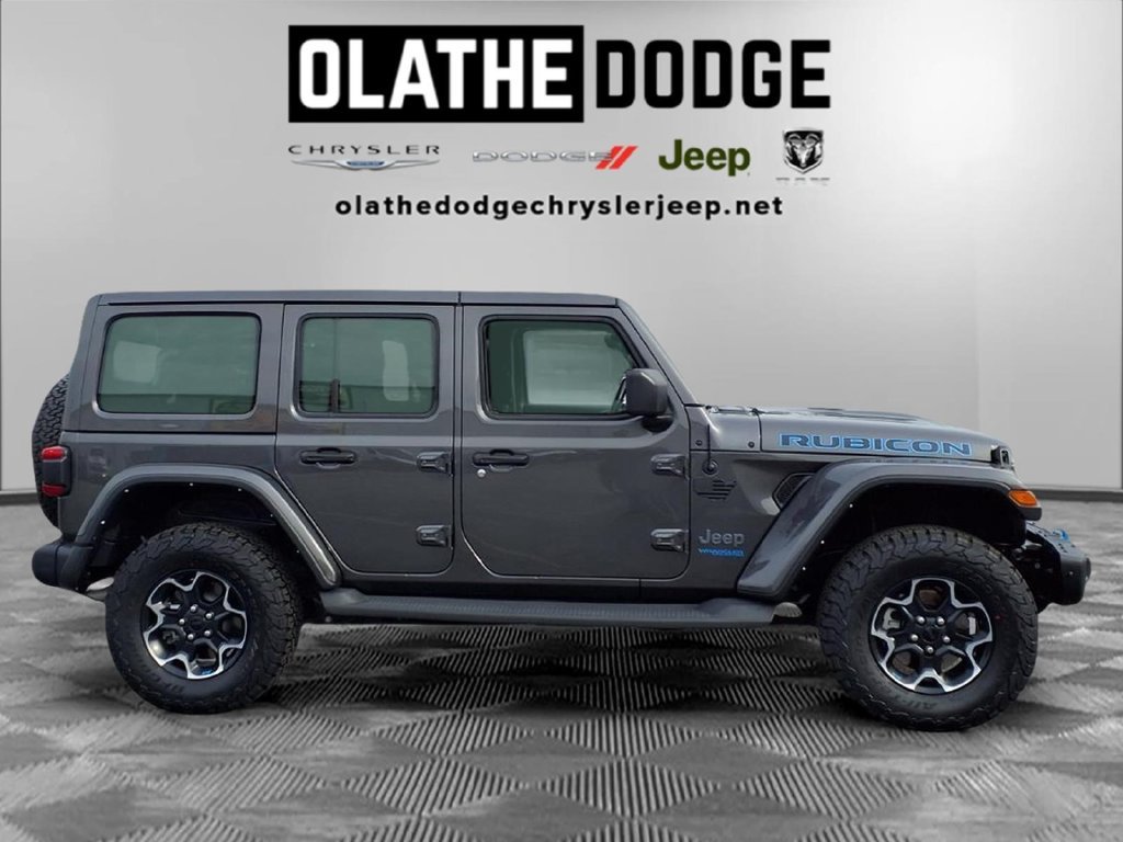 Used 2022 Jeep Wrangler Unlimited Rubicon 4xe w/ Steel Bumper Group AWD/4WD image 28