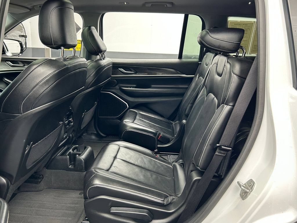 Used 2021 Jeep Grand Cherokee L Limited RWD image 36