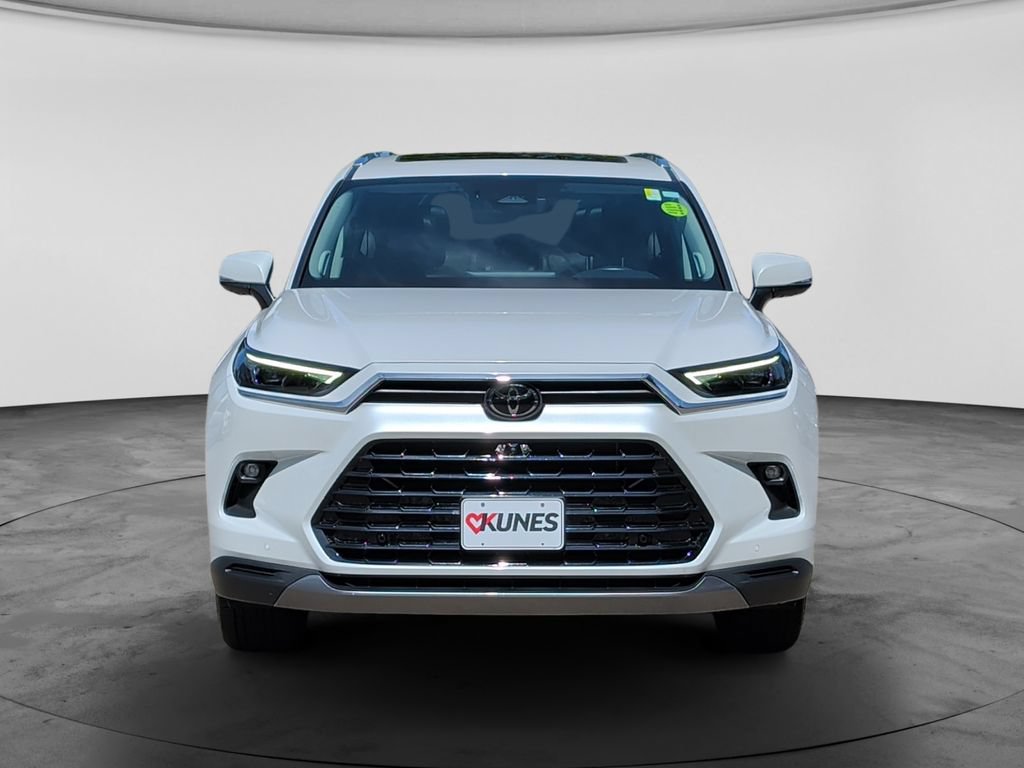 Used 2024 Toyota Grand Highlander AWD Hybrid image 2