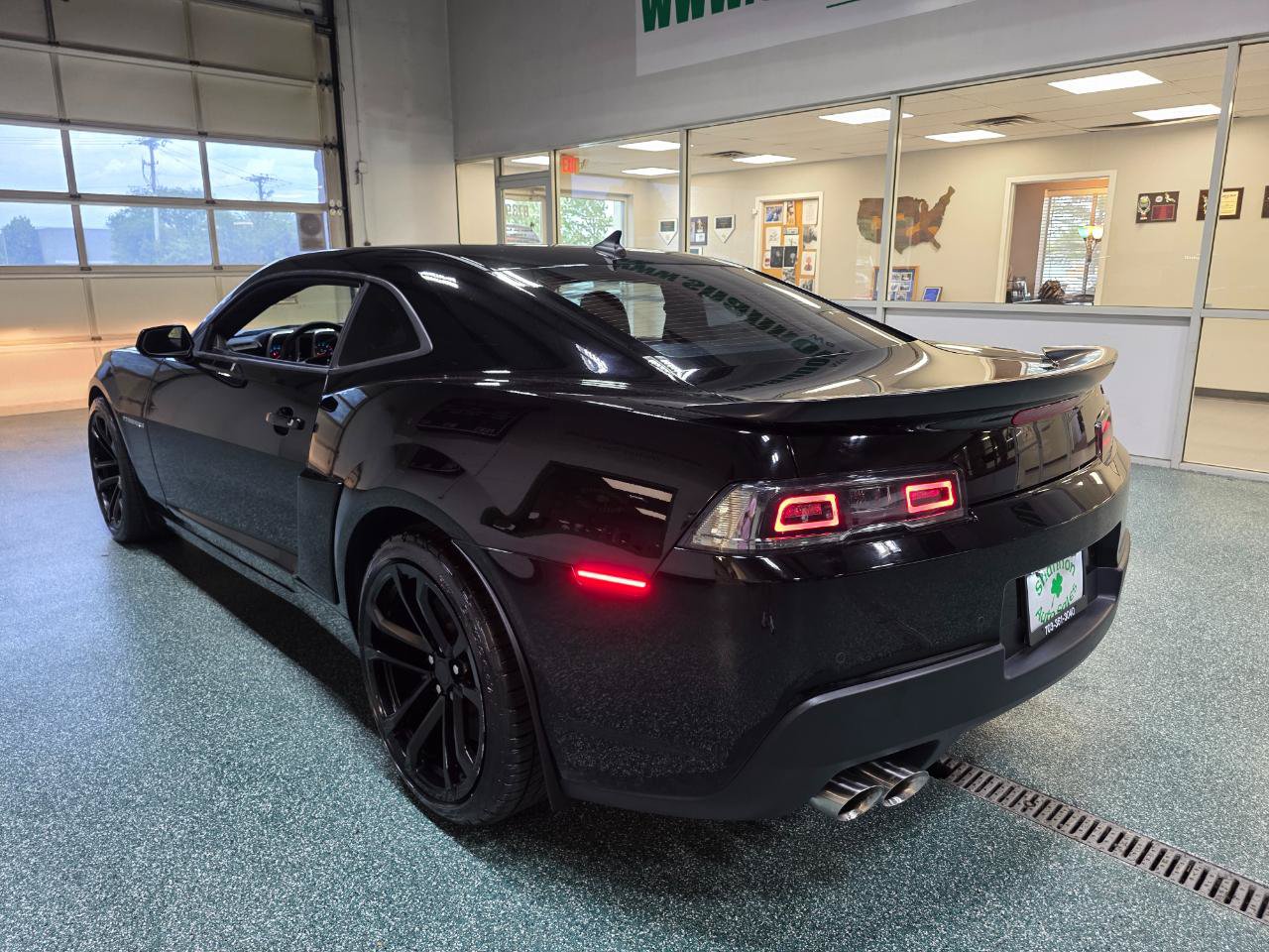 Used 2014 Chevrolet Camaro SS w/ SS Performance Package RWD image 9