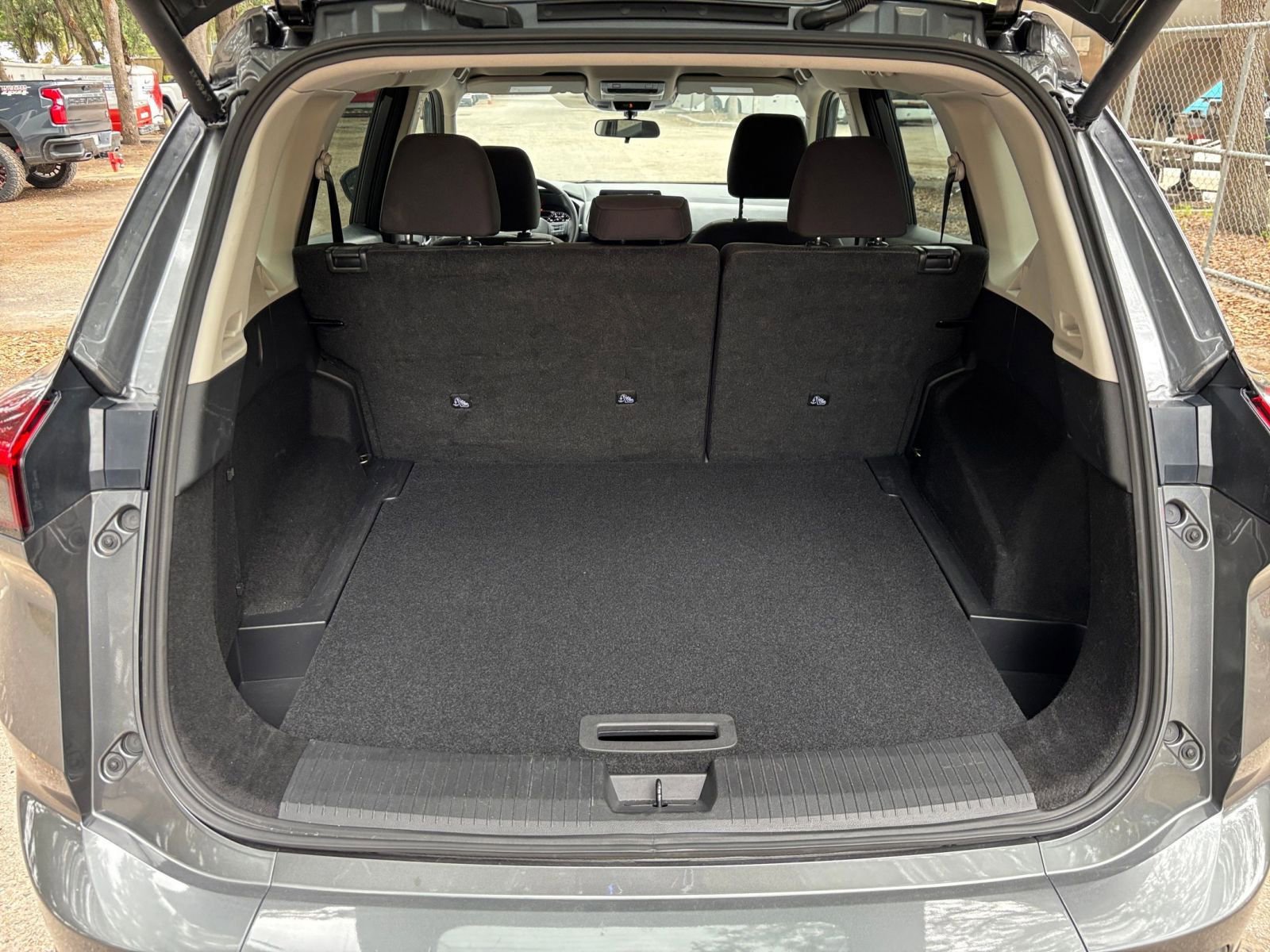 Used 2025 Nissan Rogue SV AWD/4WD image 33