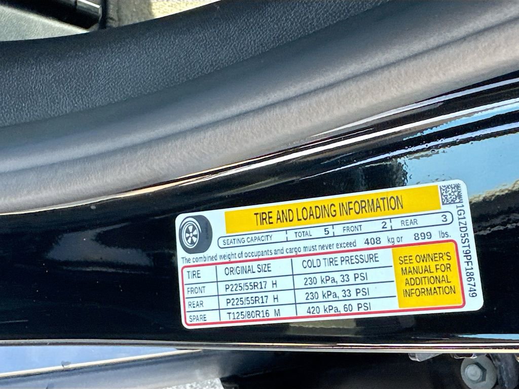 Used 2023 Chevrolet Malibu LT image 31