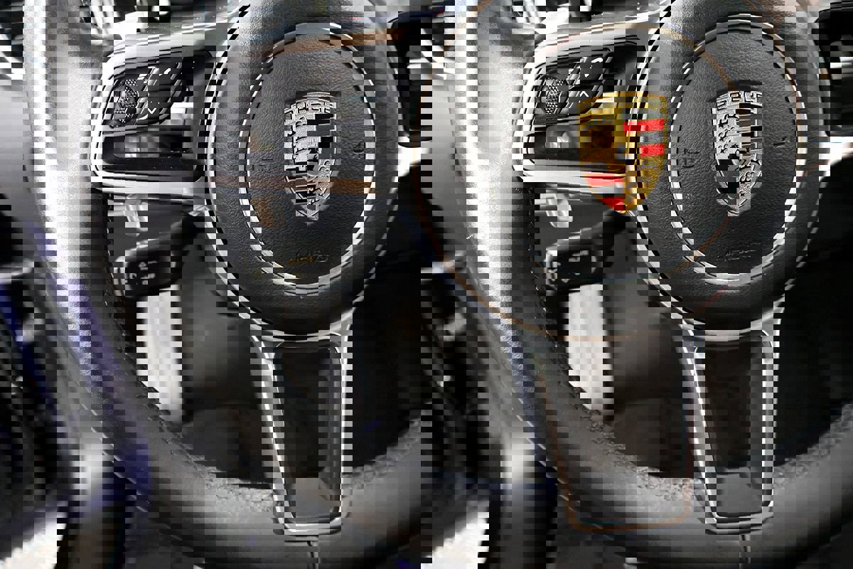 Used 2017 Porsche Macan S image 26