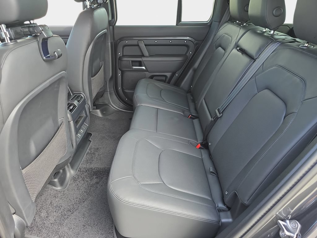 New 2026 Land Rover Defender 110 S AWD/4WD image 15