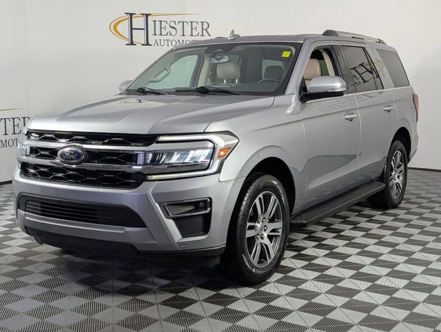 Used 2024 Ford Expedition Limited image 4