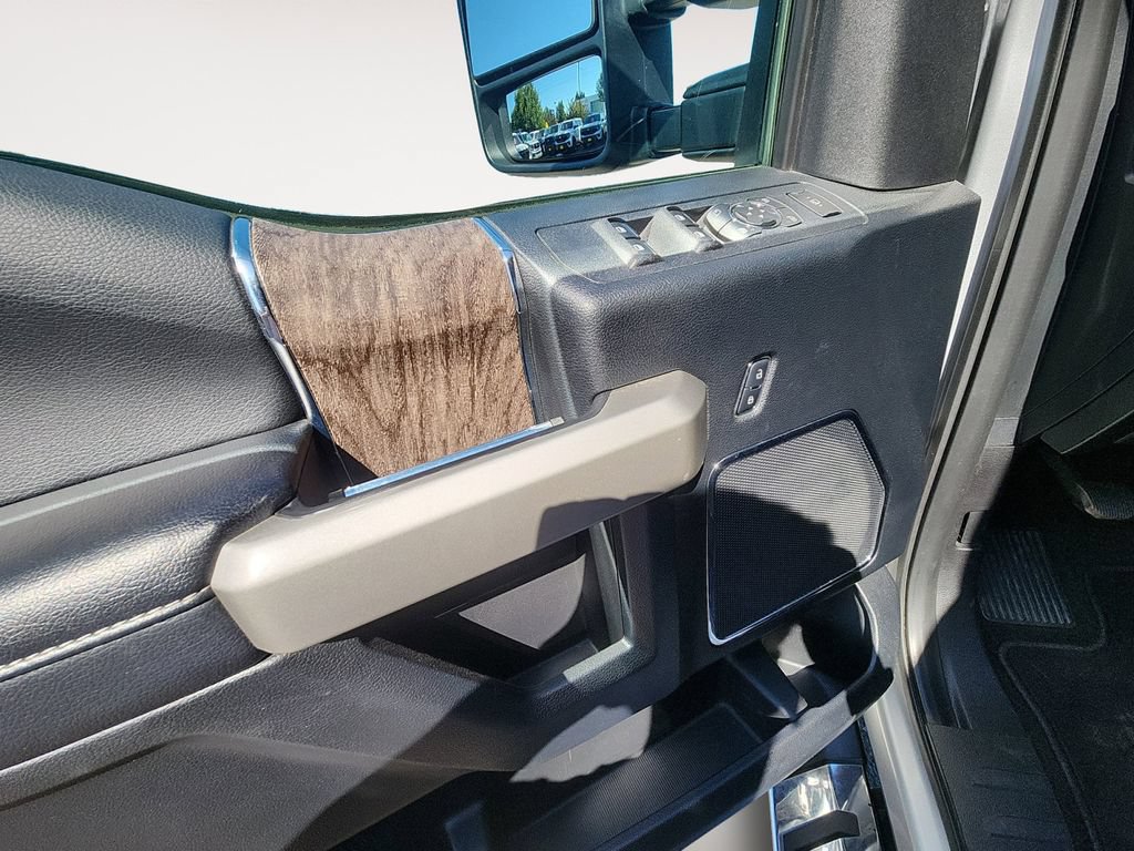 Used 2017 Ford F250 Lariat w/ Chrome Package AWD/4WD image 10