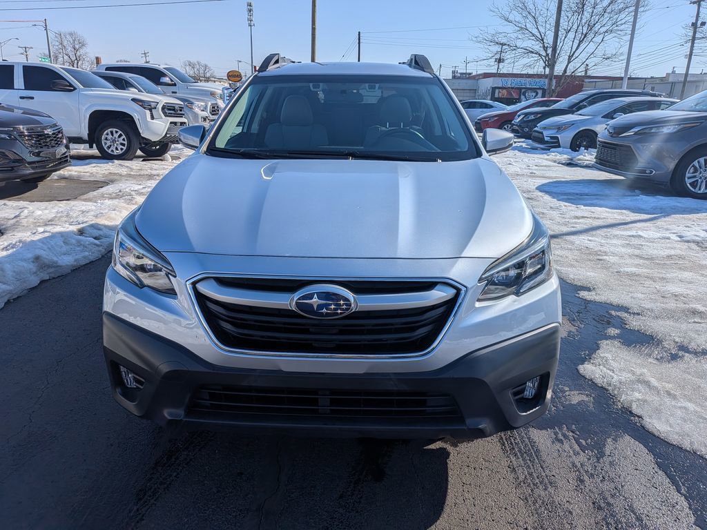 Used 2021 Subaru Outback Premium image 2