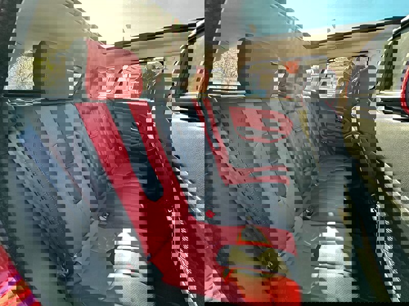 Used 2012 Land Rover Range Rover Evoque Dynamic image 21