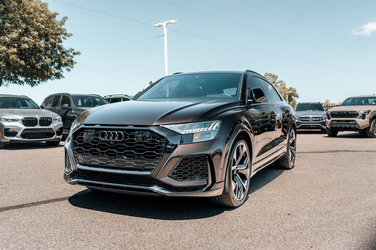 Used 2023 Audi RS Q8 w/ Black Optic Package AWD/4WD image 3