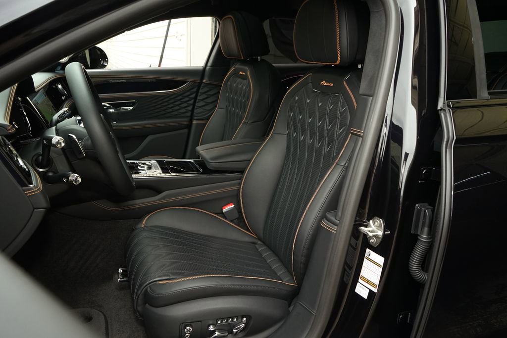 Used 2026 Bentley Flying Spur Azure image 9