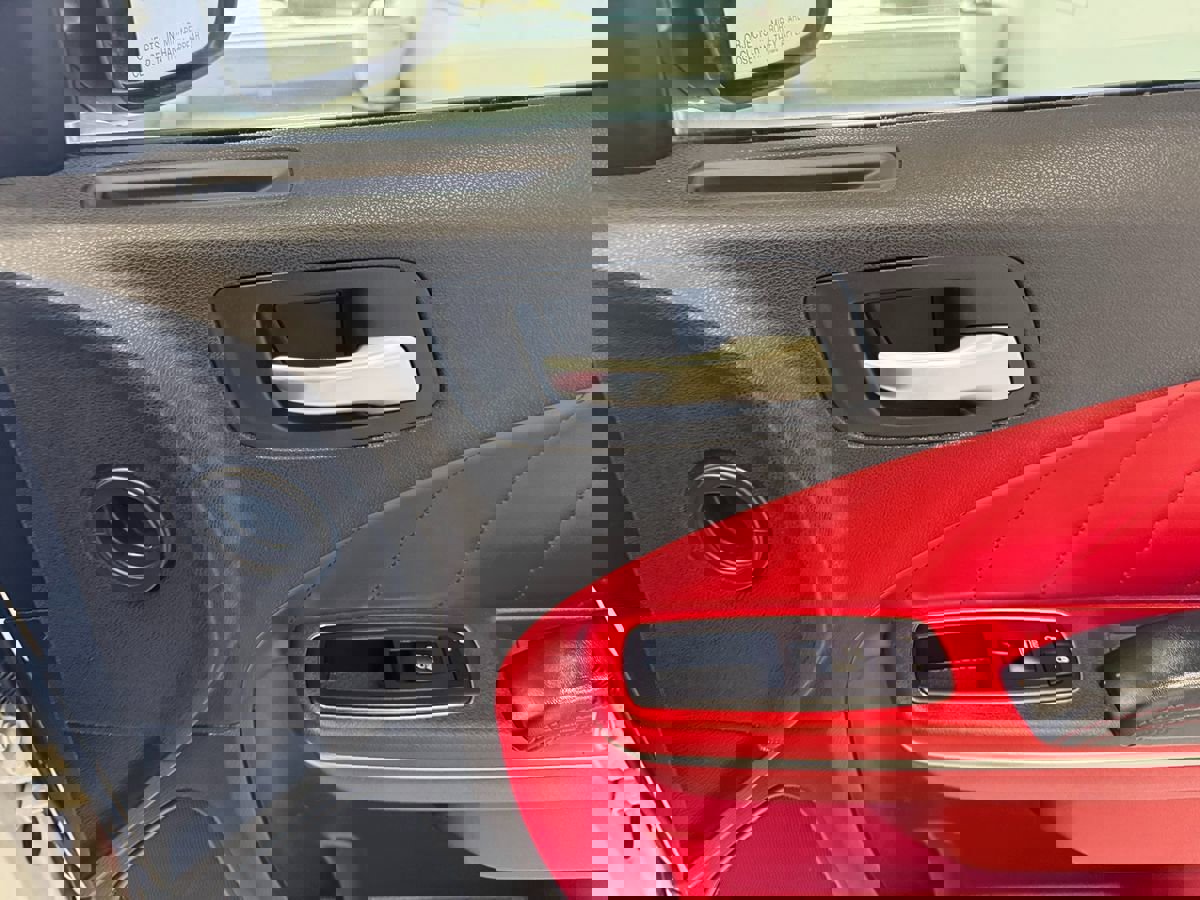 Used 2015 Dodge Charger R/T RWD image 19