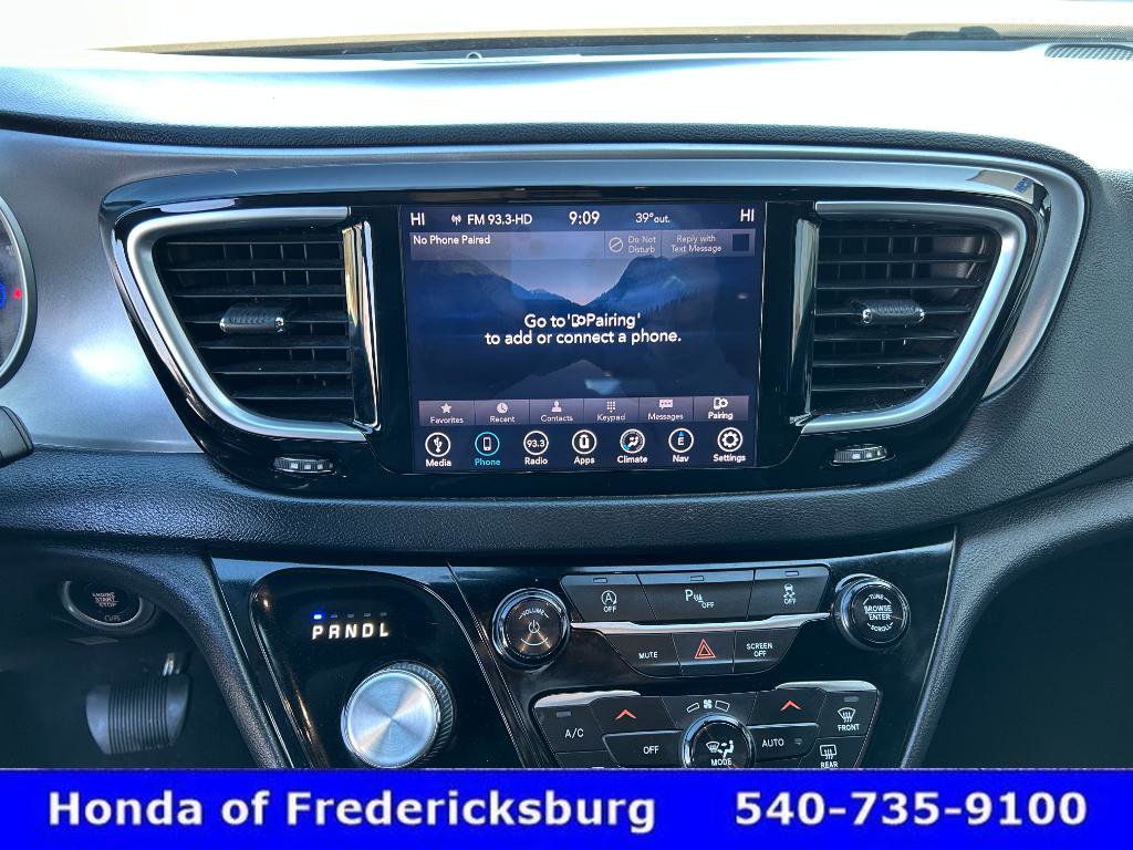 Used 2018 Chrysler Pacifica Touring Plus w/ S Appearance Package image 30