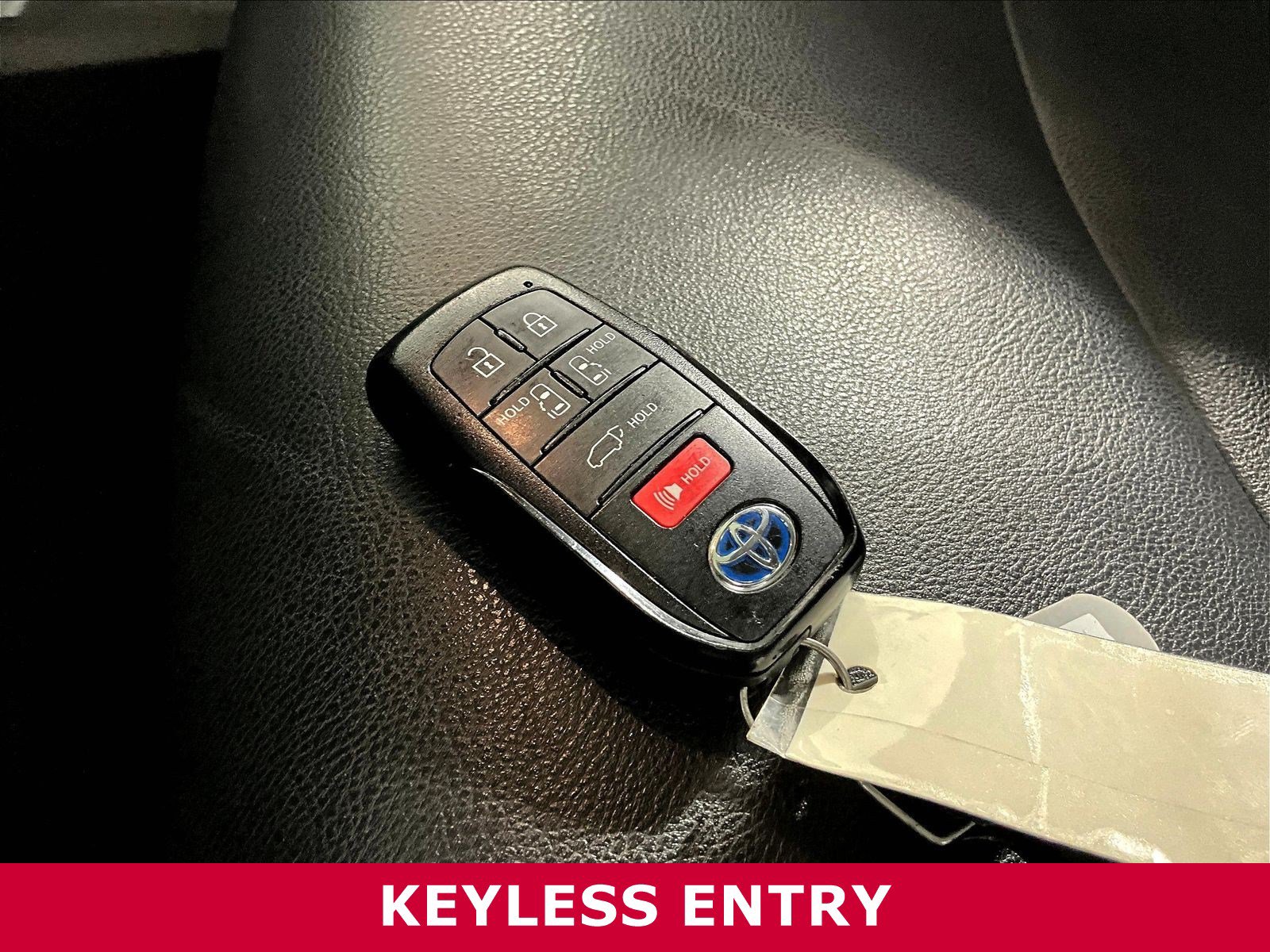 Used 2021 Toyota Sienna XSE FWD image 32