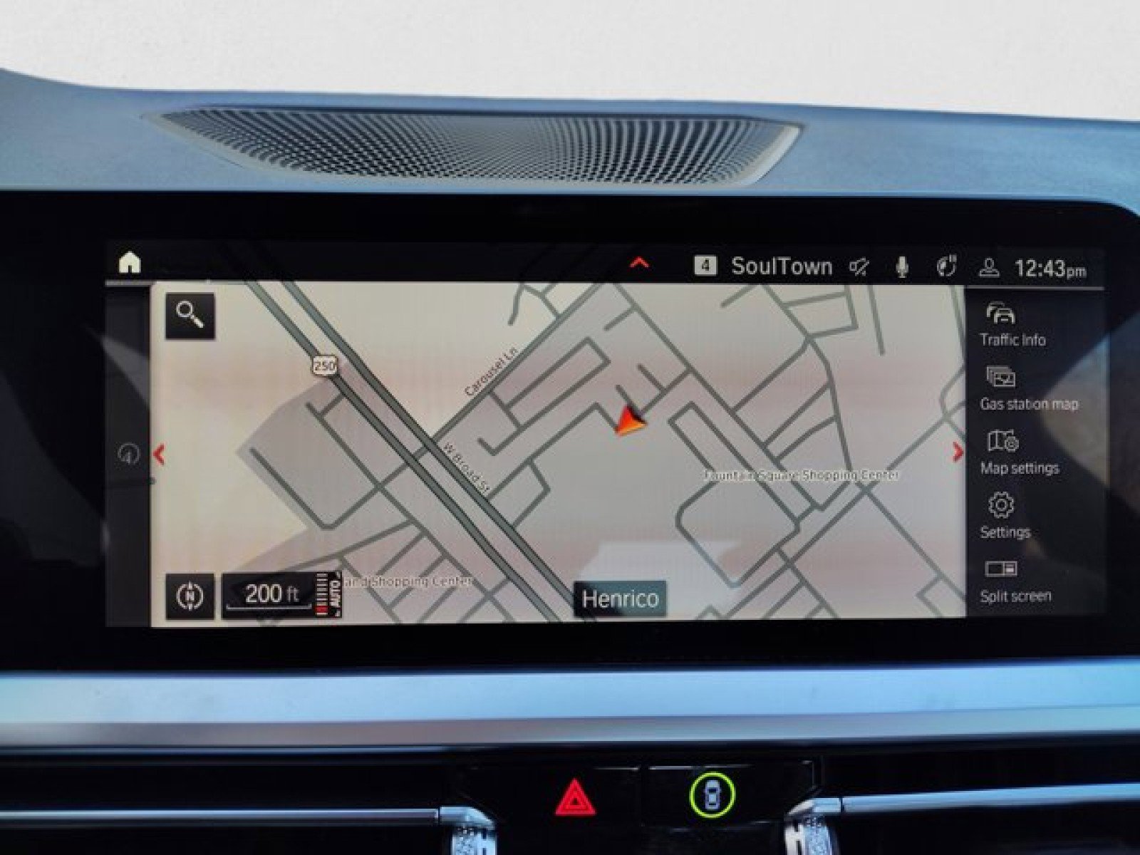 Used 2023 BMW 440i xDrive Coupe w/ Premium Package image 17