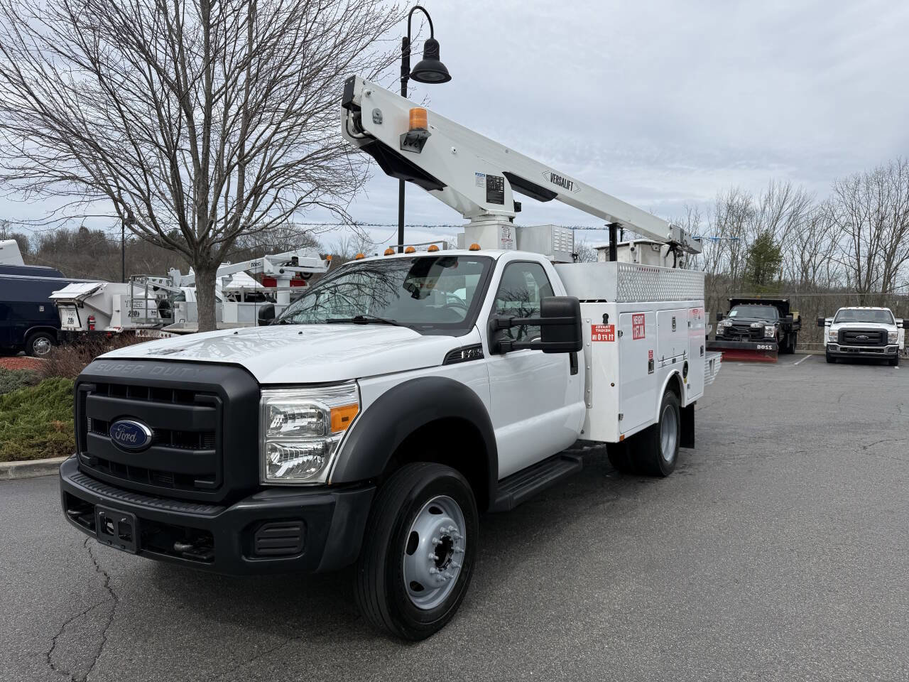 Used 2013 Ford F450 XL w/ Heavy Service Suspension Pkg image 5