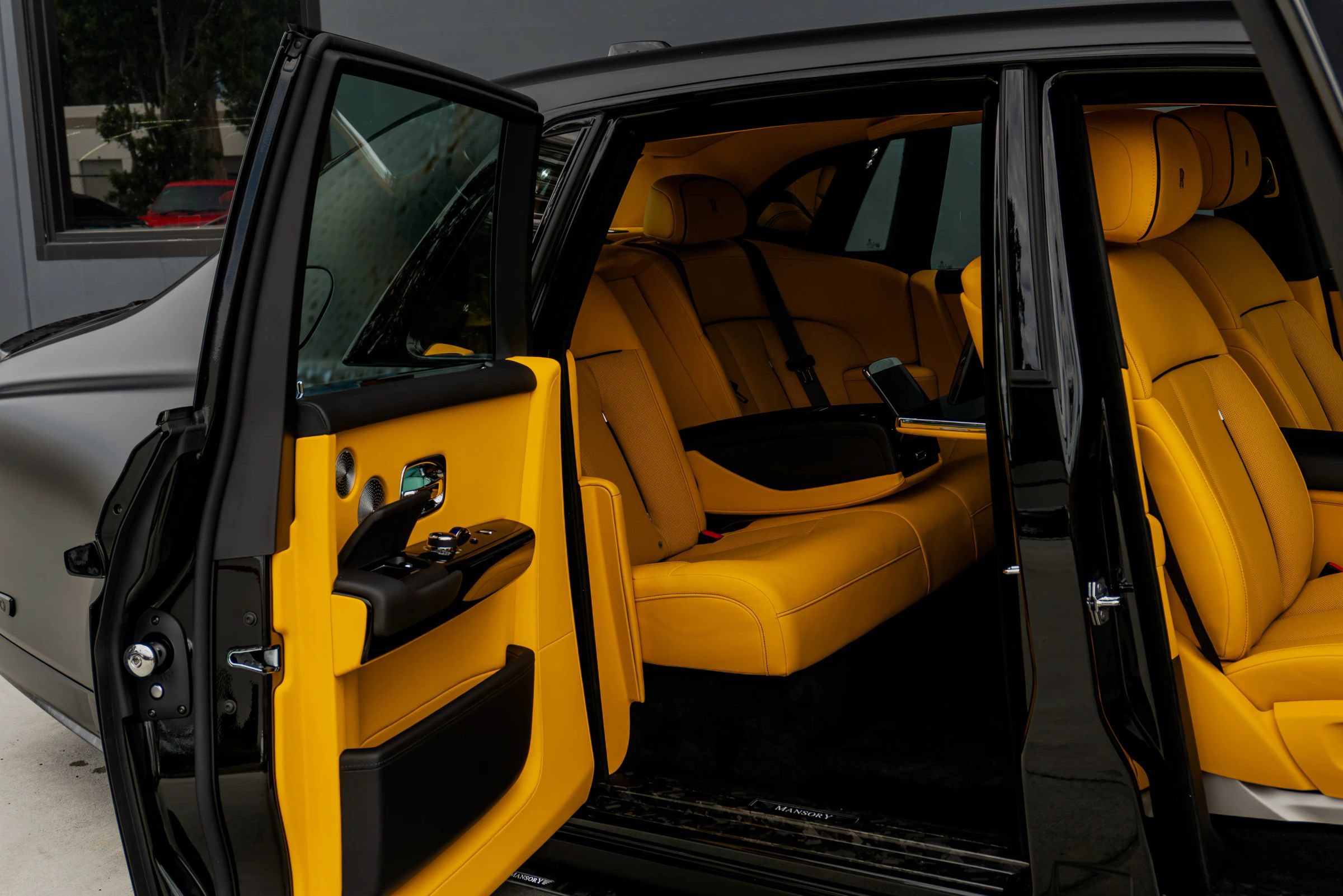 Used 2027 Rolls-Royce Phantom Sedan RWD image 80