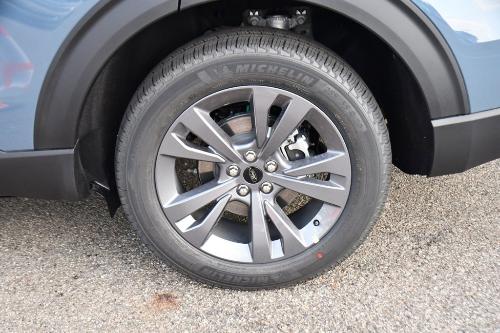 Used 2025 Ford Explorer Active w/ Active Comfort Package image 23