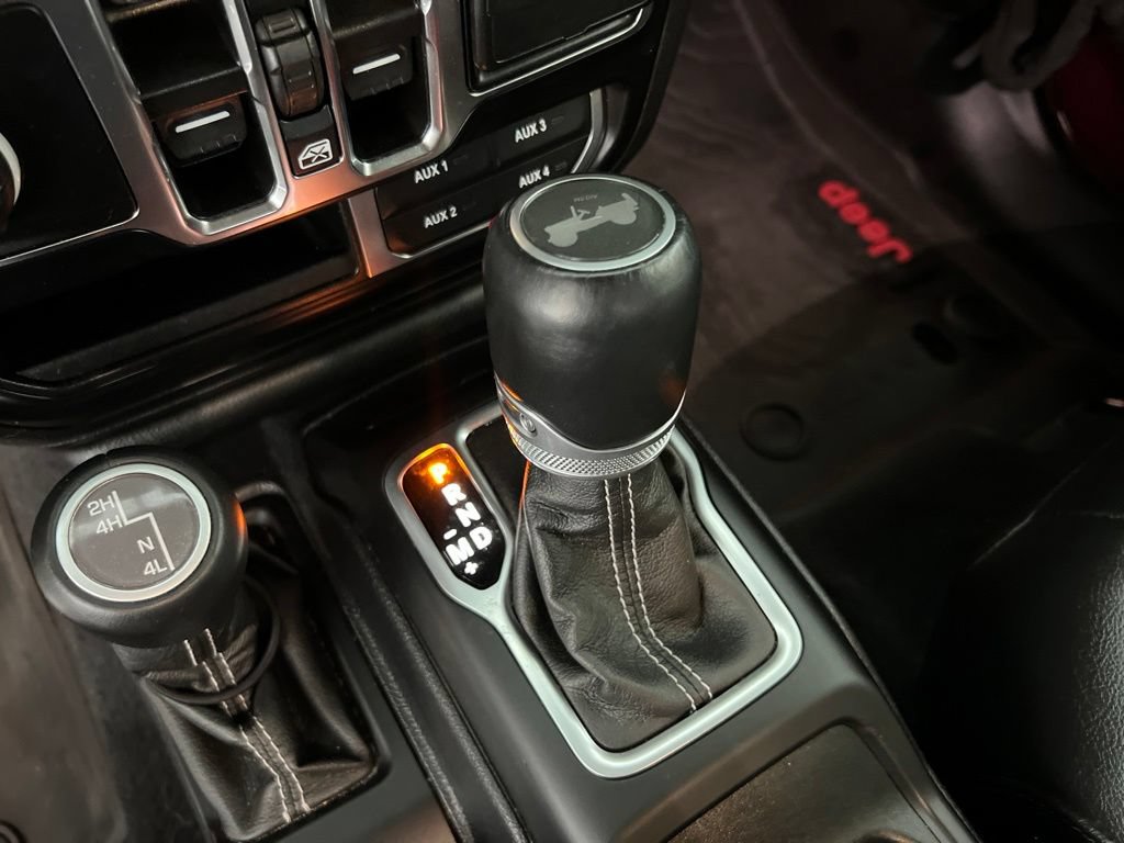 Used 2021 Jeep Wrangler Unlimited Sahara AWD/4WD image 15