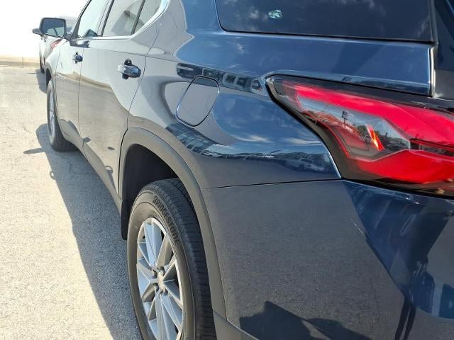 Used 2023 Chevrolet Traverse LT w/ LPO, Floor Liner Package image 18