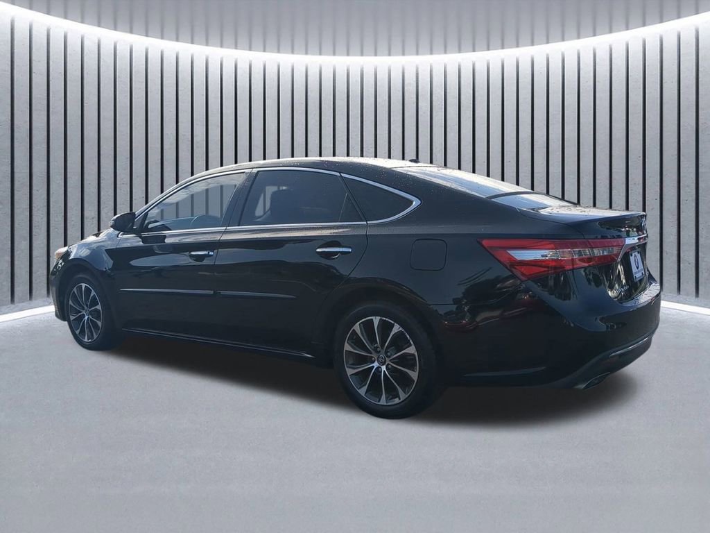 Used 2018 Toyota Avalon XLE w/ Protection Package image 7