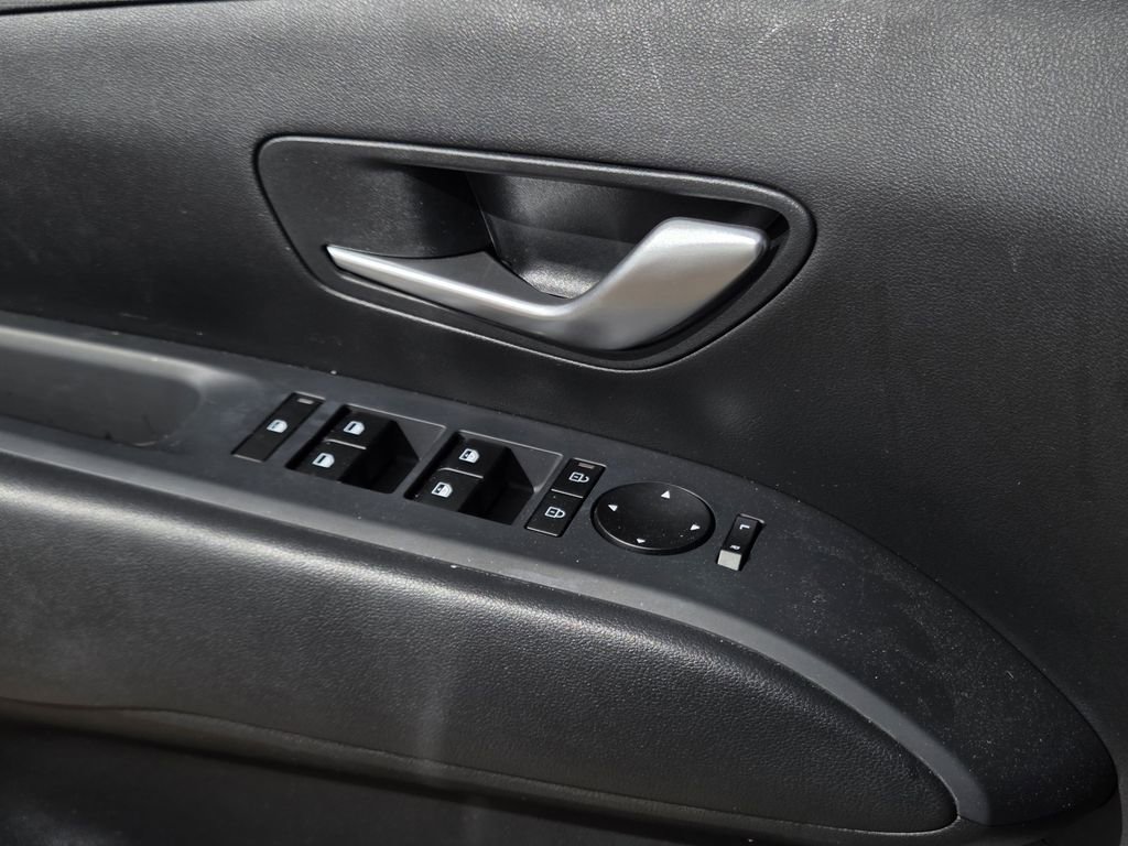 Certified 2025 Hyundai Tucson XRT image 17