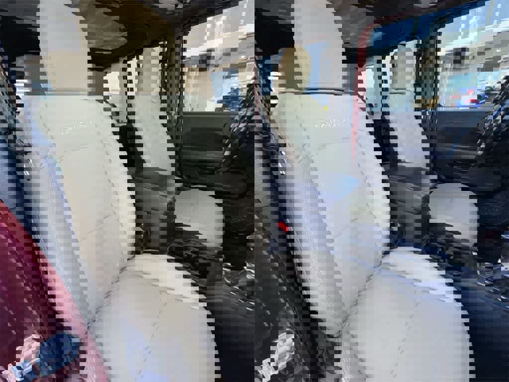 Used 2021 Jeep Wrangler Unlimited Sahara w/ Cold Weather Group image 14