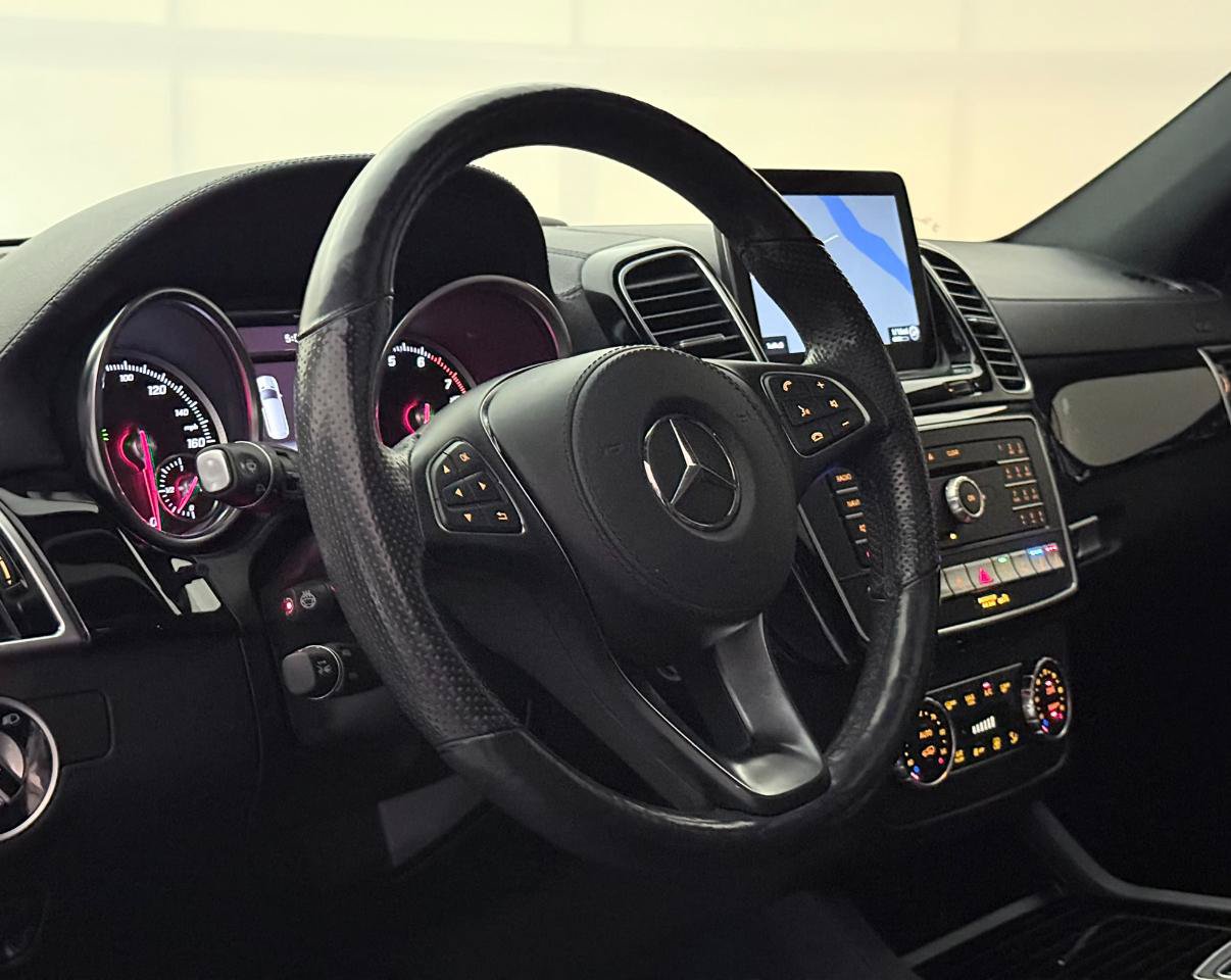Used 2019 Mercedes-Benz GLS 550 4MATIC w/ Driver Assistance Package image 21