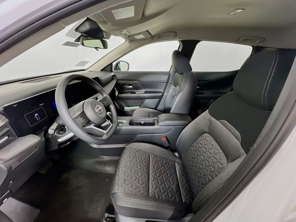 New 2026 Nissan Kicks SV AWD/4WD image 17