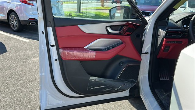 Used 2026 Acura MDX A-Spec image 9