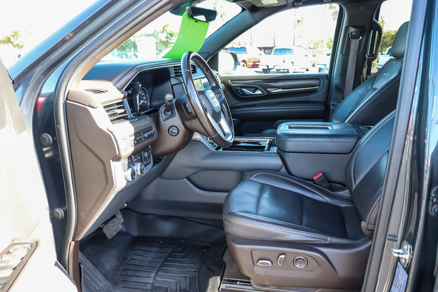 Used 2021 GMC Yukon Denali w/ Denali Ultimate Package AWD/4WD image 19