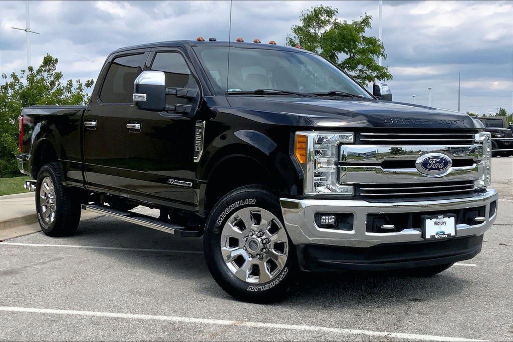 Used 2017 Ford F250 Lariat w/ Chrome Package AWD/4WD image 30