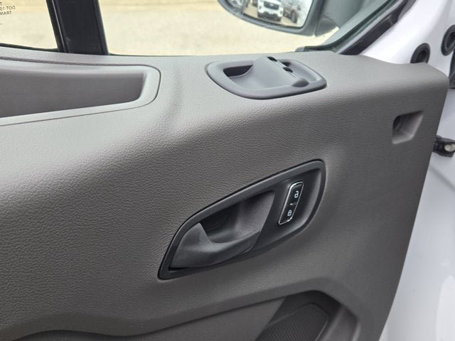 New 2026 Ford Transit 250 148 Medium Roof RWD image 18