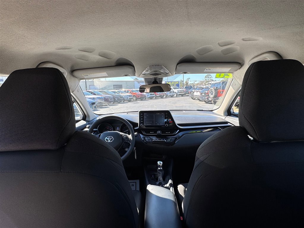Used 2020 Toyota C-HR LE image 22