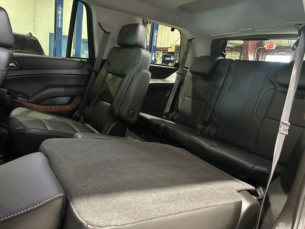Used 2019 Chevrolet Tahoe Premier AWD/4WD image 39