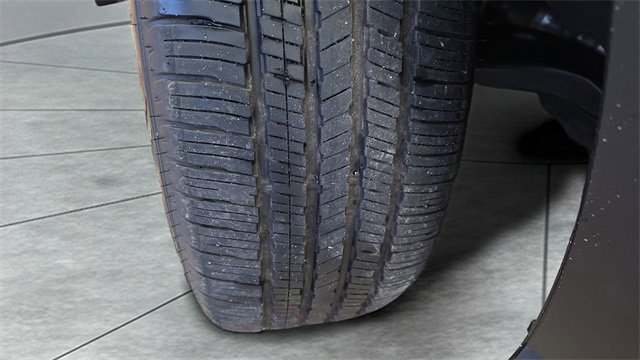 Used 2025 Subaru Ascent Premium image 30