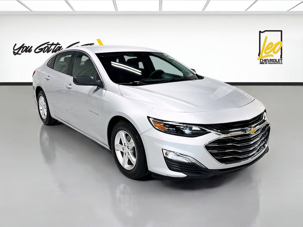 Used 2021 Chevrolet Malibu LS FWD image 3