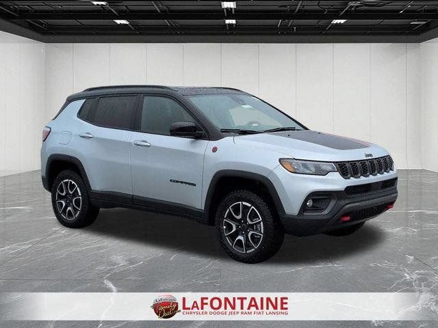 New 2026 Jeep Compass Trailhawk w/ Sun, Sound & Navigation Group AWD/4WD image 7