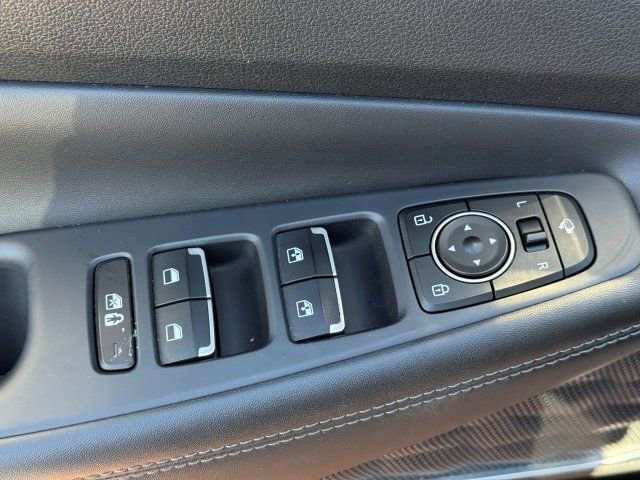 Used 2023 Hyundai Santa Fe Limited image 10