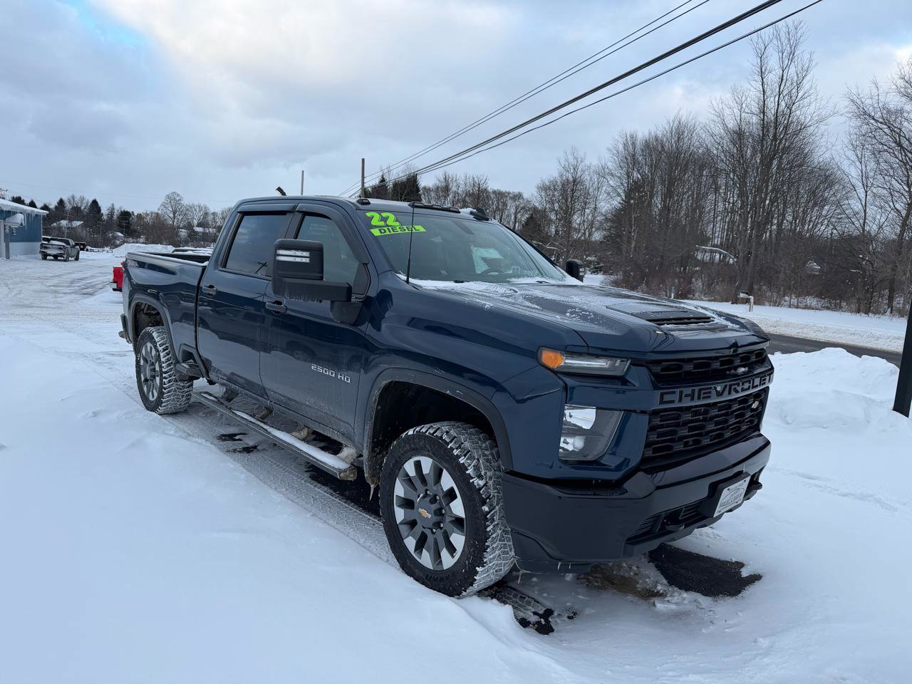 Used 2022 Chevrolet Silverado 2500 Custom w/ Custom Value Package image 3