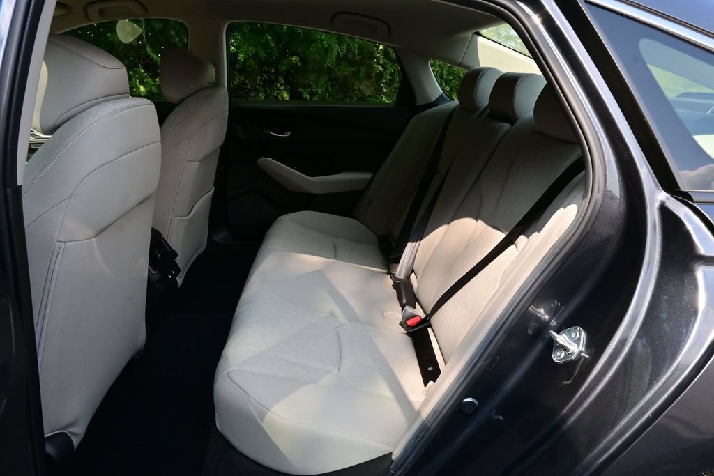 Certified 2025 Honda Accord LX image 32