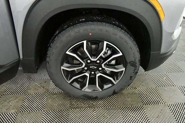 New 2026 Chevrolet TrailBlazer ACTIV w/ Driver Confidence Package AWD/4WD image 17
