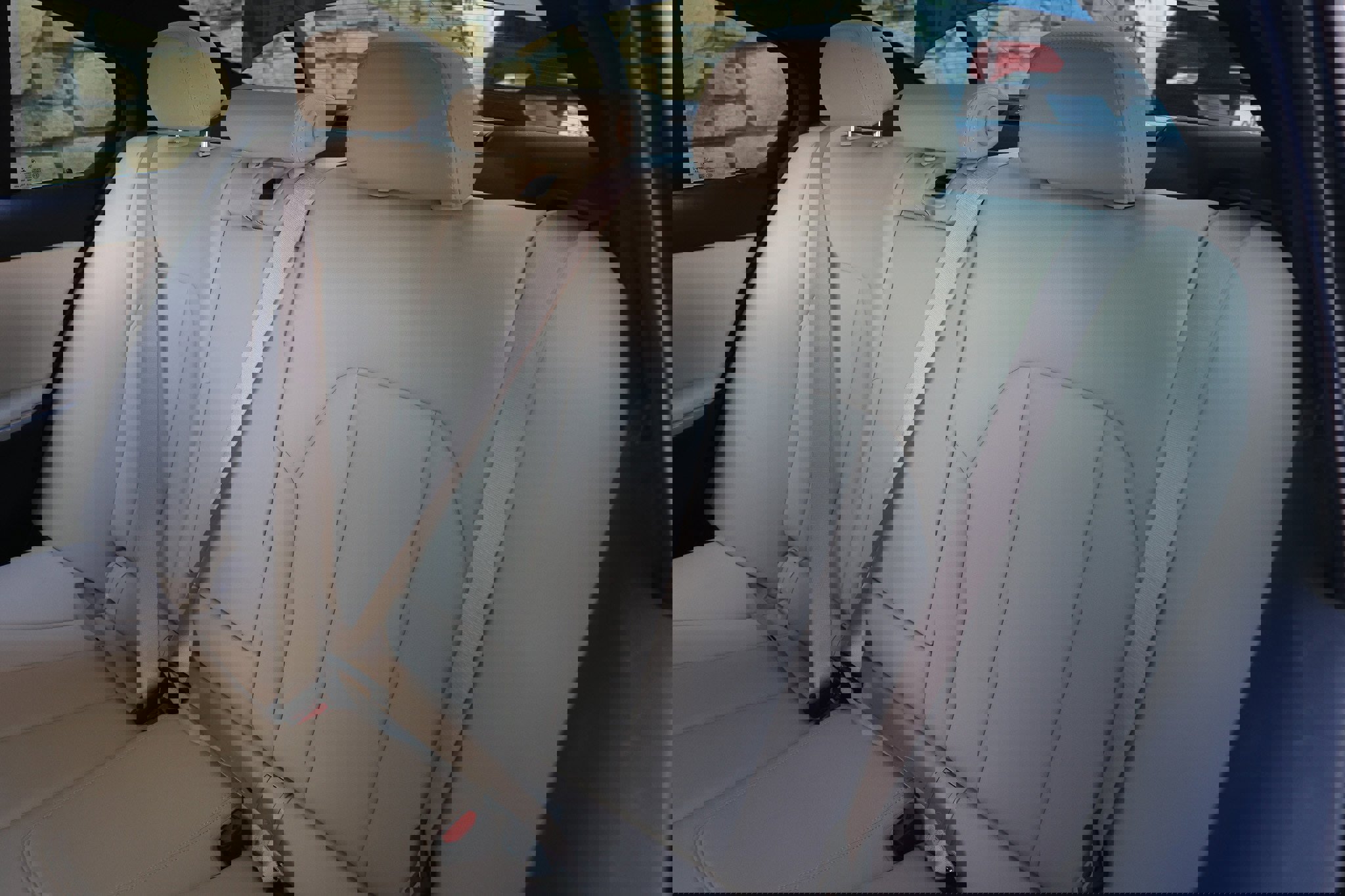 Used 2021 BMW 330i Sedan w/ Convenience Package image 11