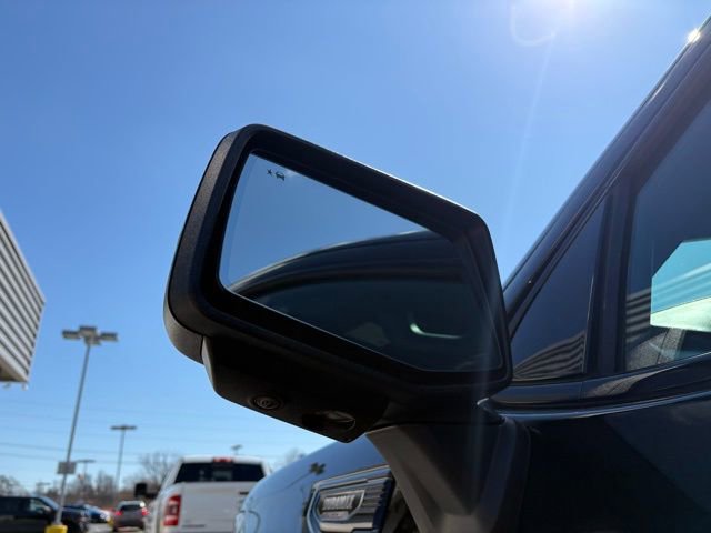 Used 2023 GMC Sierra 1500 AT4 w/ Technology Package AWD/4WD image 16