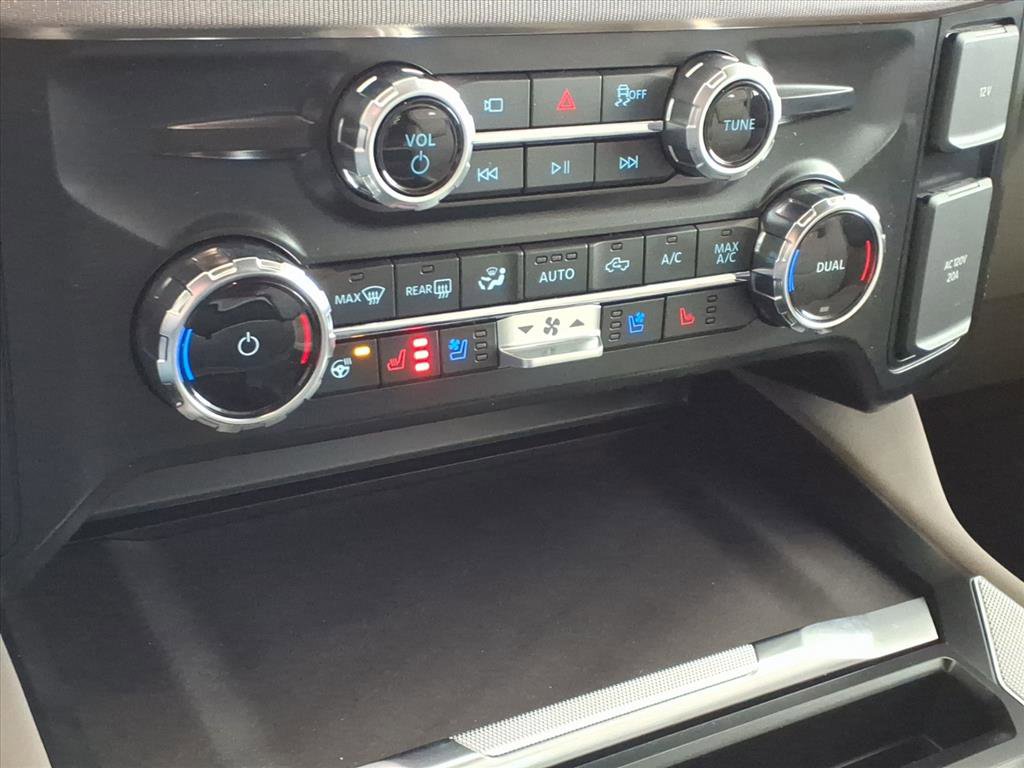 New 2026 Ford F350 Platinum w/ Platinum Plus Package image 39