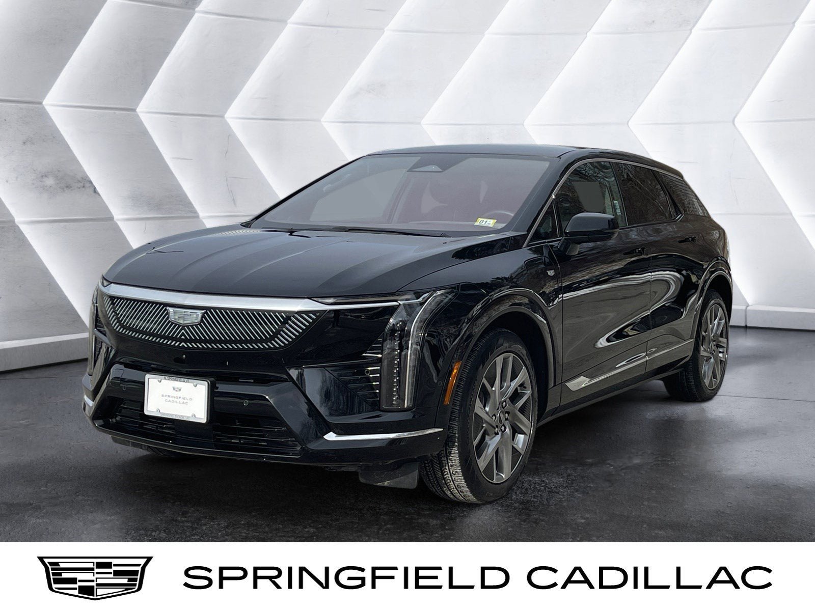 Used 2025 Cadillac Optiq Luxury 2 w/ LPO, Floor Liner Package AWD/4WD image 1