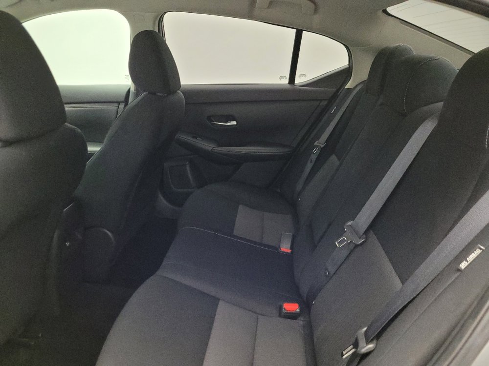 Used 2022 Nissan Sentra SV FWD image 18