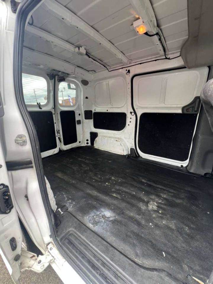 Used 2021 Nissan NV200 S w/ Back Door Glass Package FWD image 16