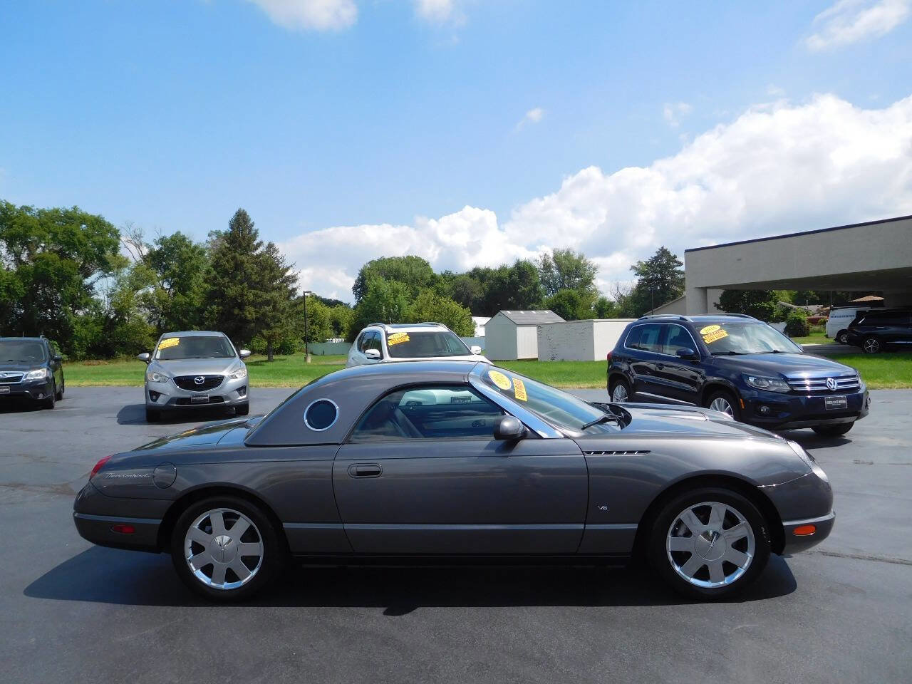 Used 2003 Ford Thunderbird image 2