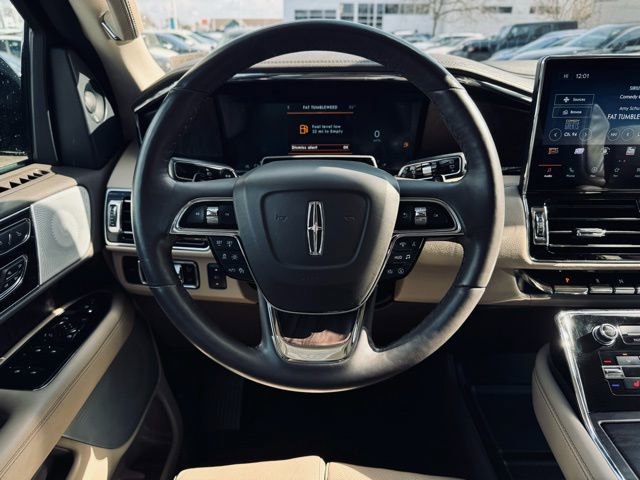 Used 2024 Lincoln Navigator L Reserve image 31