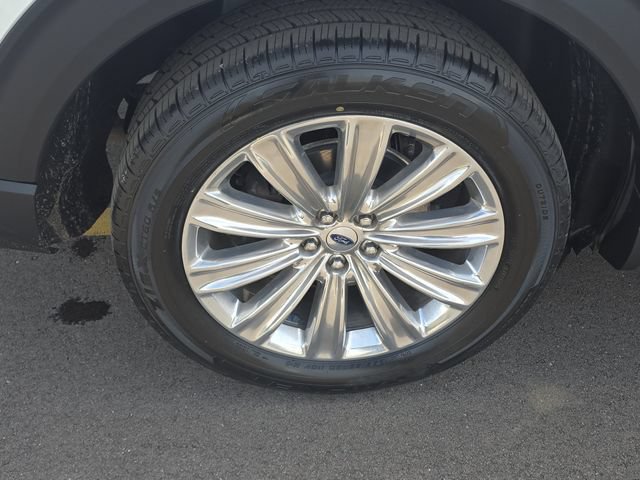 Certified 2023 Ford Explorer Limited w/ Limited Technology Package AWD/4WD image 5